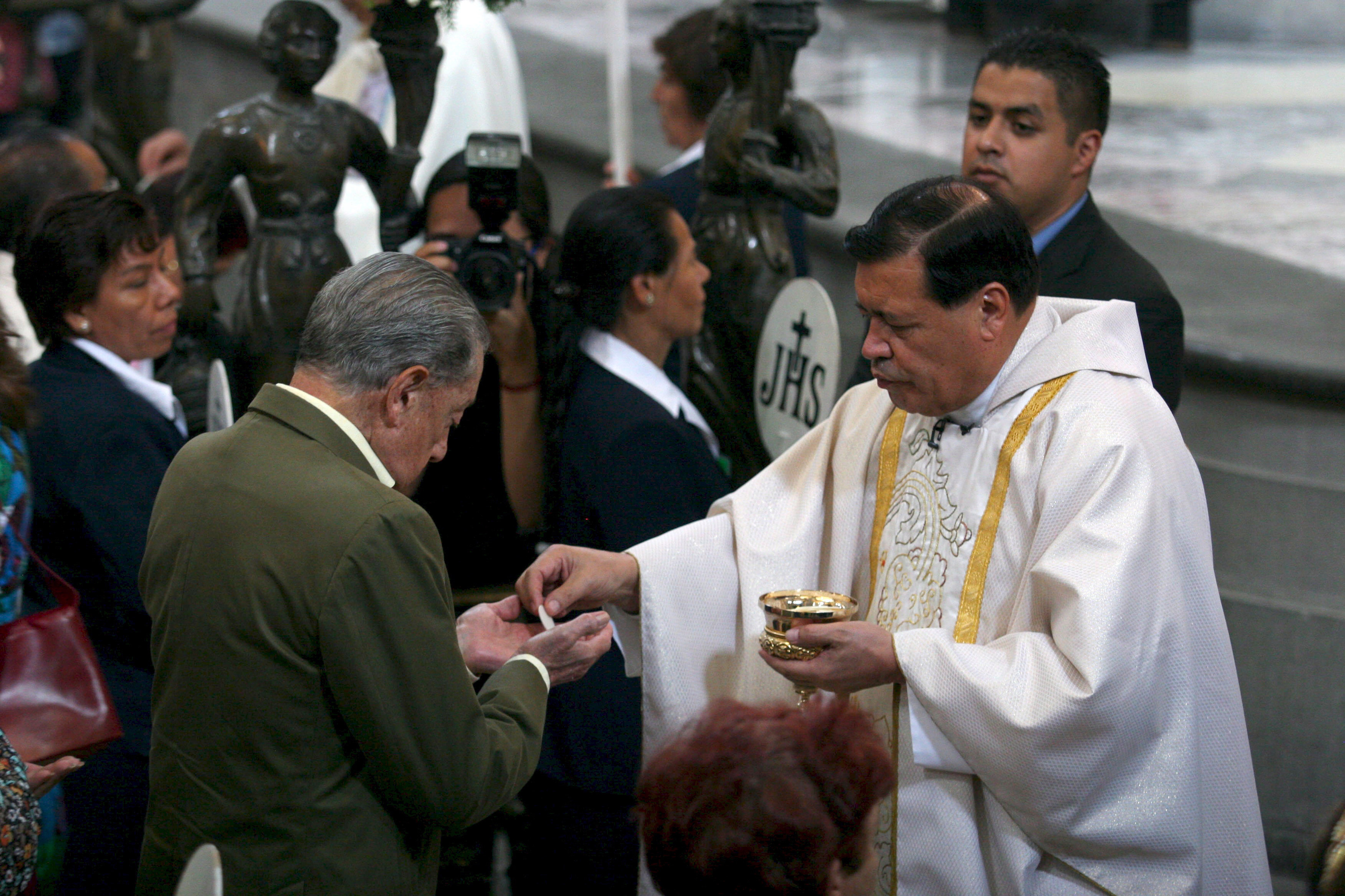 Did Pope Francis Say Lutherans Can Take Communion At Catholic Mass 