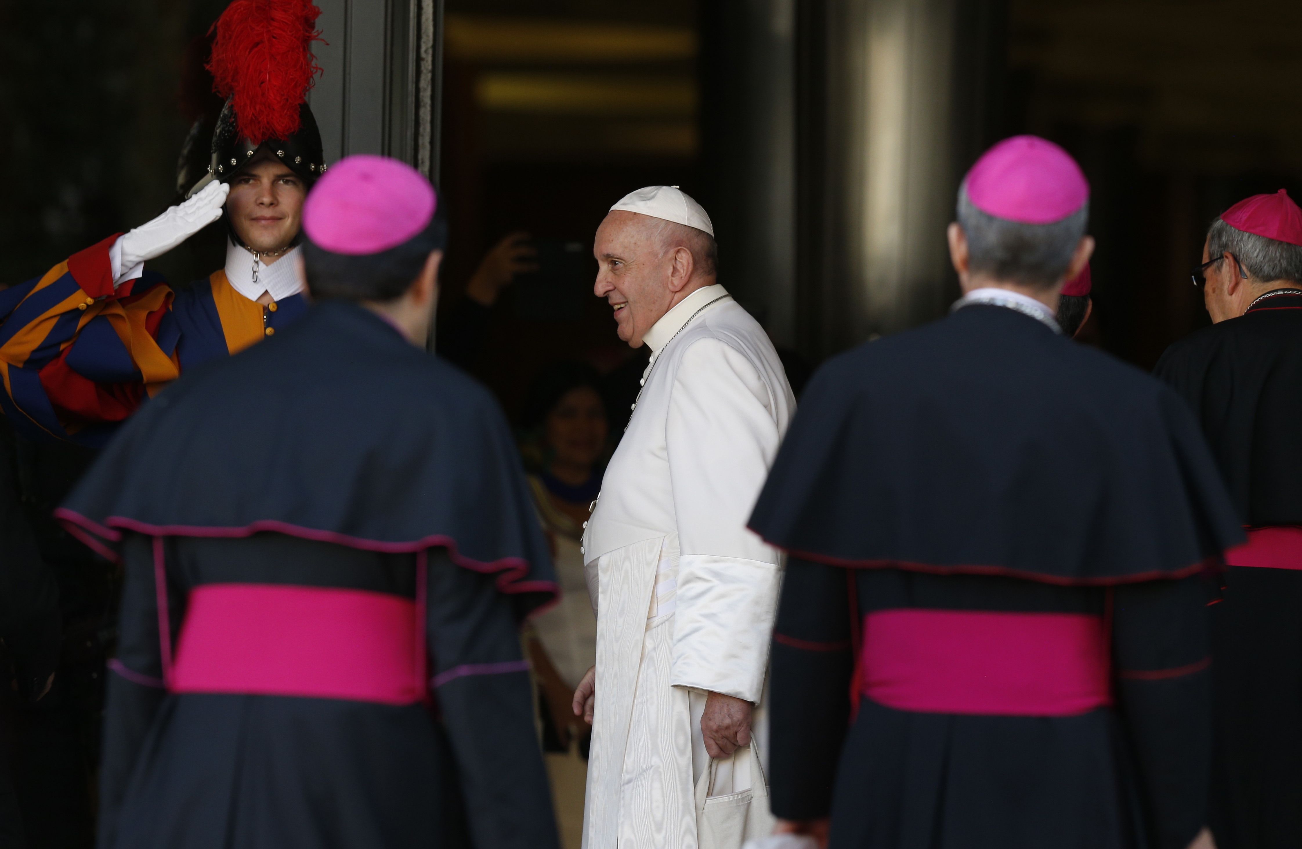 Who governs the Catholic Church? It’s an open question. | America Magazine