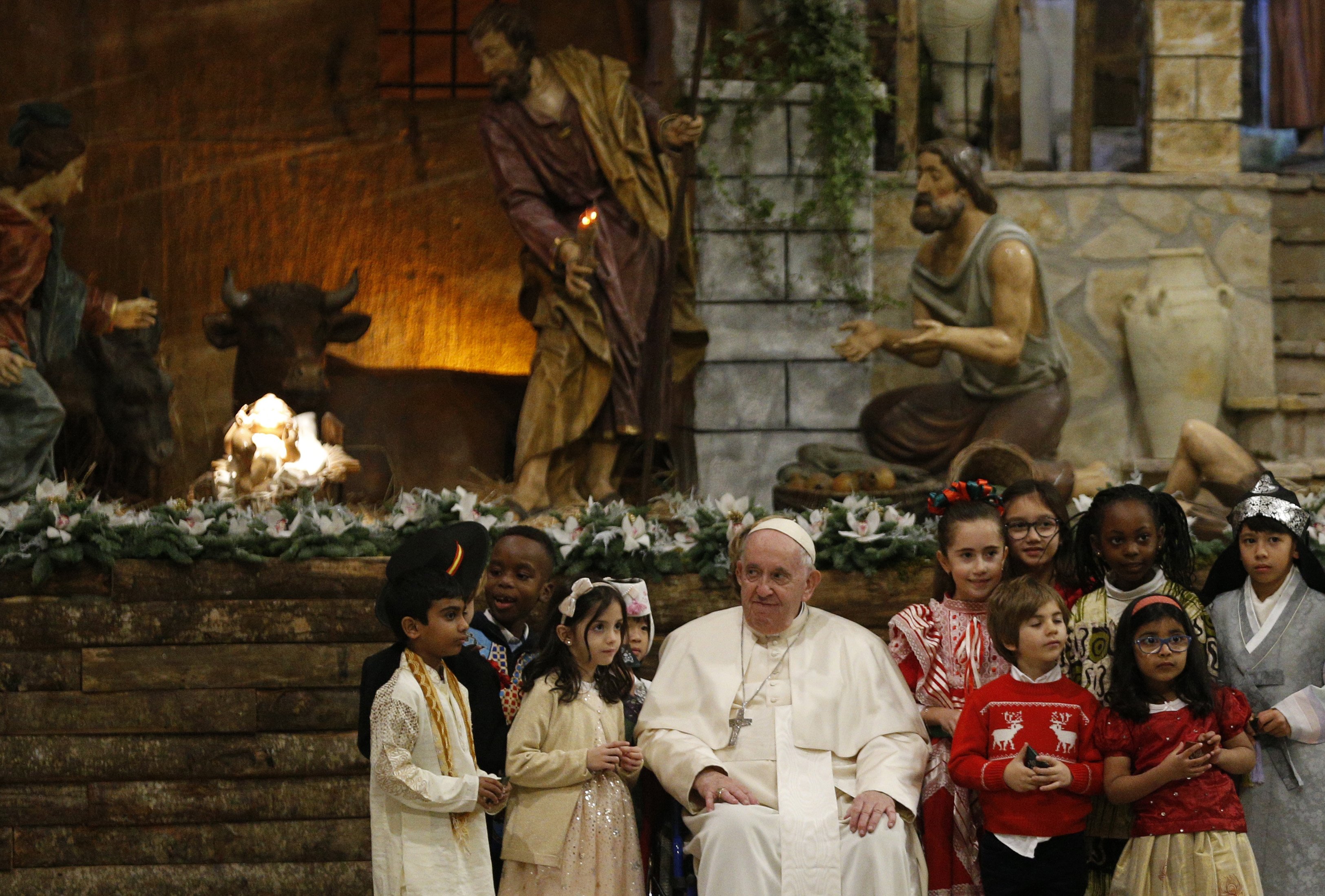 Pope Francis Rediscover the meaning of Christmas in the manger