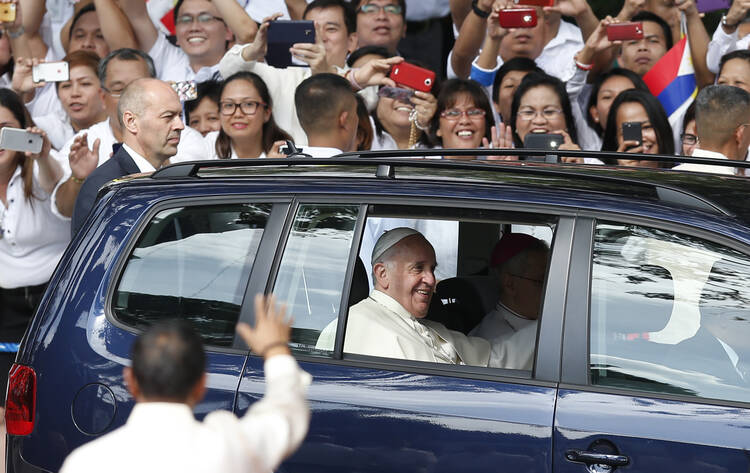 Pope Francis arrives for welcoming ceremony at presidential palace in Manila, Philippines Pope Francis arrives for a welcoming ceremony at the presidential palace in Manila, Philippines, Jan. 16. (CNS photo/Paul Haring) 