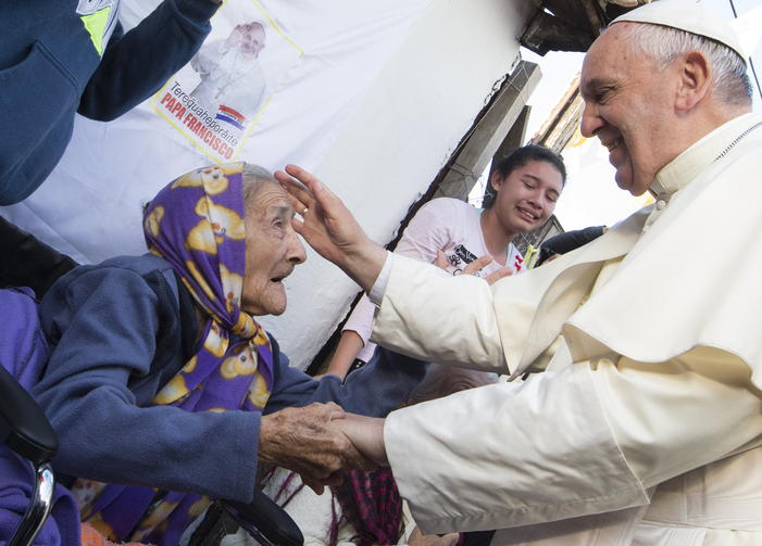 Pope Francis Brings A New Lens To Poverty Peace And The Planet America Magazine